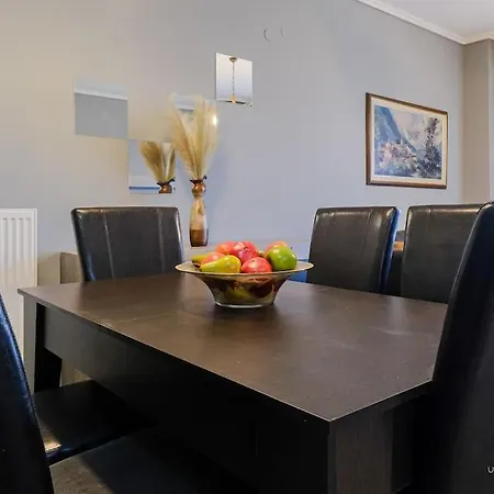 Early Bird 2-bdrm Apartment, Vesta Philoxenia Apartament