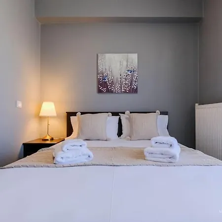 Apartament Early Bird 2-bdrm Apartment, Vesta Philoxenia
