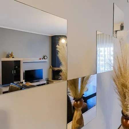 아파트 Early Bird 2-bdrm Apartment, Vesta Philoxenia