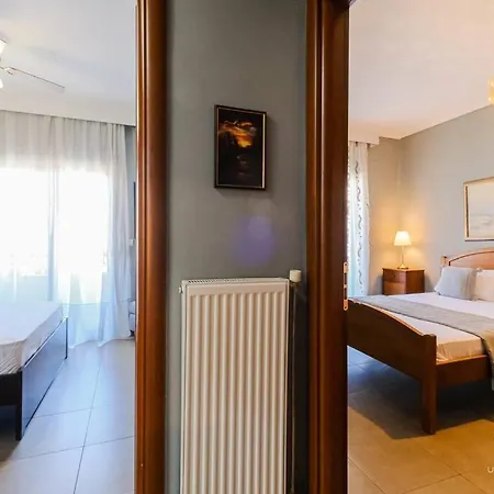 Apartament Early Bird 2-bdrm Apartment, Vesta Philoxenia